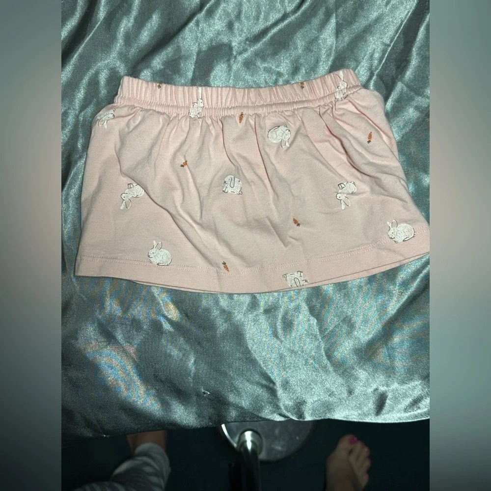 Carter Cute Bunny Top and Skort Size 3 months. Festive Easter Bunny - Picture 4 of 7